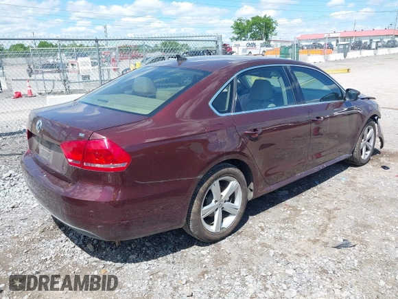 2013 Volkswagen Passat SE z VIN 1VWBP7A35DC080144, wystawiony jako IAAI lot #42191470 z przebiegiem 158 259 mil mil oraz . Historia ofert i sprzedaży dostępna na DreamBid. Obrazek 4.