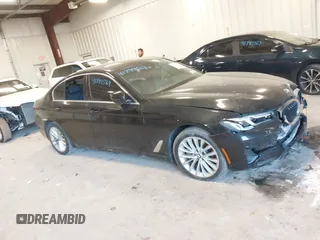 2021 BMW 5 Series 530i xDrive with VIN WBA13BJ09MCF64918, listed as a IAAI auction lot 41749529 with 90,076 mi miles and . Bid and sale history available at carsss.com. Image 13.