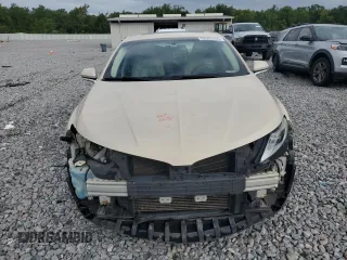 2014 Lincoln MKZ with VIN 3LN6L2J9XER830255, listed as a Copart auction lot 62905455 with 113,286 mi miles and Salvage title. Bid and sale history available at DreamBid. Image 5.