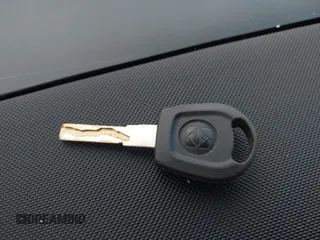 2007 Volkswagen Beetle z VIN 3VWPW31C87M517039, wystawiony jako IAAI lot #42357193 z przebiegiem 63 632 mil mil oraz . Historia ofert i sprzedaży dostępna na DreamBid. Obrazek 11.