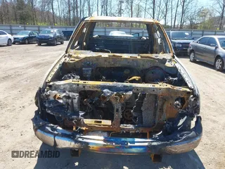 2002 Ford F-150 XL with VIN 1FTRX17L02NB15843, listed as a IAAI auction lot 41836759 with 1 mi miles. Bid and sale history available at carsss.com. Image 6.