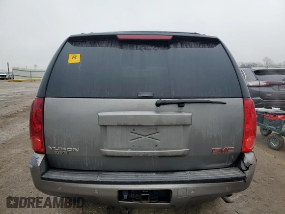 2009 GMC Yukon SLT w/4SB with VIN 1GKFK33019R240494, listed as a Copart auction lot 42584665 with 270,521 mi miles and Salvage Title. Bid and sale history available at carsss.com. Image 6.