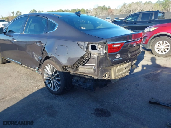 2017 Kia Cadenza Premium with VIN KNALC4J12H5039445, listed as a IAAI auction lot 41586814 with 92,816 mi miles. Bid and sale history available at carsss.com. Image 6.
