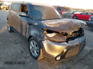 2016 Kia Soul + with VIN KNDJP3A50G7330802, listed as a IAAI auction lot 41272834 with 1 mi miles. Bid and sale history available at carsss.com. Image 1.