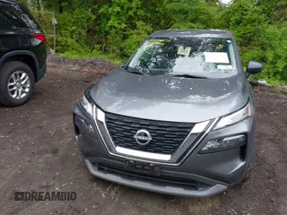 2023 Nissan Rogue S z VIN 5N1BT3AB6PC745194, wystawiony jako IAAI lot #42245377 z przebiegiem 33 940 mil mil oraz . Historia ofert i sprzedaży dostępna na DreamBid. Obrazek 12.