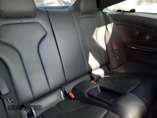 2018 BMW M4 z VIN WBS4Y9C50JAA85547, wystawiony jako Copart lot #45412975 z przebiegiem Nie podano mil oraz Szkoda całkowita • Salvage title. Historia ofert i sprzedaży dostępna na DreamBid. Obrazek 10.