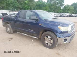 2007 Toyota Tundra SR5 with VIN 5TFRV54137X029518, listed as a IAAI auction lot 42069415 with 147,617 mi miles. Bid and sale history available at carsss.com. Image 1.