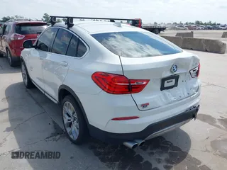 2018 BMW X4 xDrive28i z VIN 5UXXW3C52J0T82067, wystawiony jako IAAI lot #42032671 z przebiegiem 101 331 mil mil oraz . Historia ofert i sprzedaży dostępna na DreamBid. Obrazek 3.