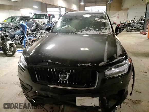 2021 Volvo XC90 Momentum with VIN YV4102PKXM1752387, listed as a Copart auction lot 89260015 with 0 mi miles and Salvage Title. Bid and sale history available at carsss.com. Image 11.