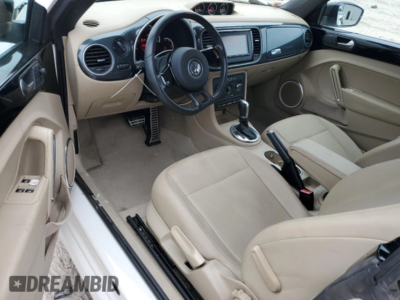 2013 Volkswagen Beetle with VIN 3VW7S7AT9DM816943, listed as a Copart auction lot 88466695 with 77,265 mi miles and Salvage Title. Bid and sale history available at DreamBid. Image 8.