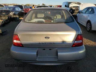 2001 Nissan Altima GXE with VIN 1N4DL01D71C106882, listed as a Copart auction lot 75677804 with 62,013 mi miles and Salvage Title. Bid and sale history available at carsss.com. Image 6.