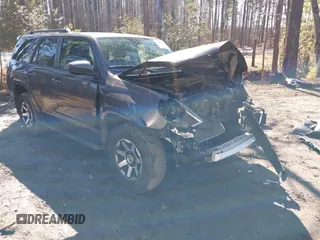 2019 Toyota 4Runner SR5 с VIN JTEBU5JR7K5661632, выставлен на аукционе IAAI как лот 41634341 с пробегом 65 485 миль миль и . История ставок и продаж доступна на DreamBid. Изображение 1.