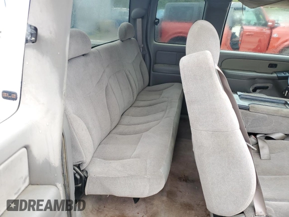 2000 GMC New Sierra 1500 SL with VIN 2GTEC19V3Y1311021, listed as a Copart auction lot 50823475 with 279,540 mi miles and Salvage Title. Bid and sale history available at carsss.com. Image 10.