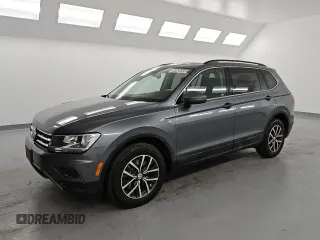 2019 Volkswagen Tiguan SE with VIN 3VV3B7AX7KM102523, listed as a Copart auction lot 60680595 with 74,641 mi miles and Clean title. Bid and sale history available at DreamBid. Image 1.