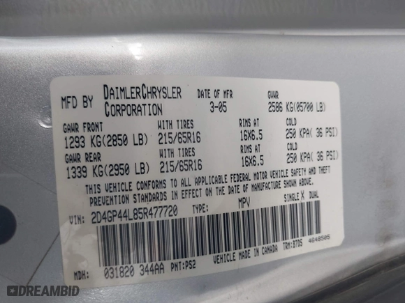 2005 Dodge Caravan SXT with VIN 2D4GP44L85R477720, listed as a IAAI auction lot 41925419 with 202,972 mi miles. Bid and sale history available at carsss.com. Image 9.