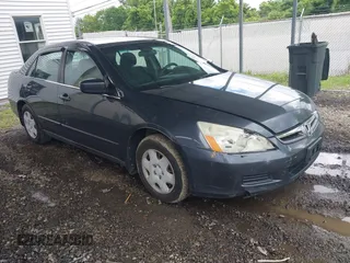 2006 Honda Accord LX z VIN 1HGCM56496A072795, wystawiony jako IAAI lot #42345980 z przebiegiem 226 480 mil mil oraz . Historia ofert i sprzedaży dostępna na DreamBid. Obrazek 1.