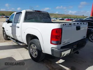 2010 GMC Sierra 1500 with VIN 3GTRCTE07AG194323, listed as a IAAI auction lot 41923049 with 226,780 mi miles and . Bid and sale history available at DreamBid. Image 3.