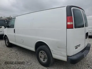 2014 Chevrolet Express Cargo Van with VIN 1GCWGFBA3E1207093, listed as a Copart auction lot 50932455 with 190,185 mi miles and Clean Title. Bid and sale history available at carsss.com. Image 2.