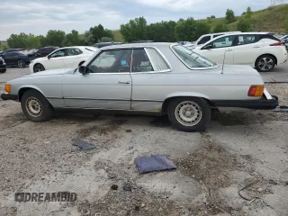 1977 Mercedes-Benz SLC с VIN 10702412017236, выставлен на аукционе Copart как лот 62397525 с пробегом 231 870 миль миль и Чистый • Clean title. История ставок и продаж доступна на DreamBid. Изображение 2.