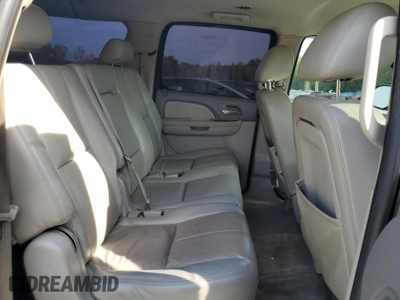 2010 Chevrolet Suburban LT with VIN 1GNUCJE03AR196074, listed as a Copart auction lot 53870425 with 265,793 mi miles and Salvage Title. Bid and sale history available at DreamBid. Image 11.