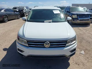 2019 Volkswagen Tiguan S with VIN 3VV1B7AXXKM056760, listed as a IAAI auction lot 41907533 with 46,749 mi miles. Bid and sale history available at carsss.com. Image 12.