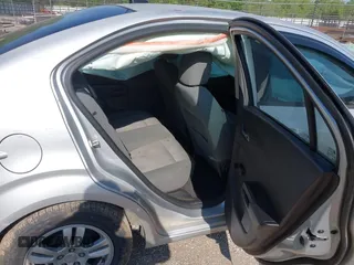 2012 Chevrolet Sonic LS z VIN 1G1JA5SHXC4212170, wystawiony jako IAAI lot #42154640 z przebiegiem 116 725 mil mil oraz . Historia ofert i sprzedaży dostępna na DreamBid. Obrazek 8.