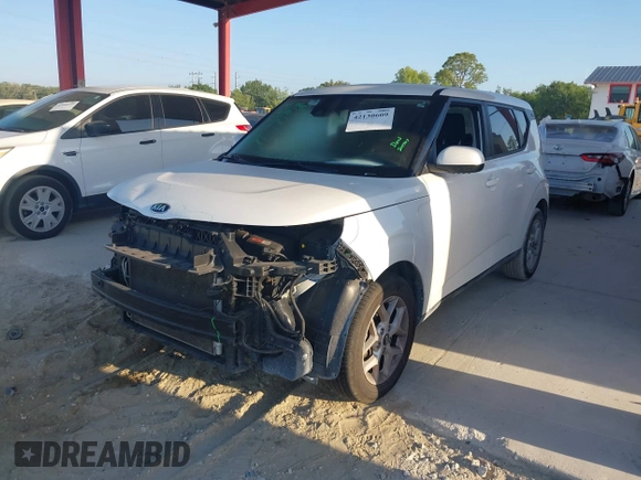 2020 Kia Soul S with VIN KNDJ23AU8L7004004, listed as a IAAI auction lot 42130609 with 97,843 mi miles and . Bid and sale history available at DreamBid. Image 18.