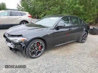 2023 Alfa Romeo Giulia Veloce с VIN ZARFANBN1P7669866, выставлен на аукционе Copart как лот 61231225 с пробегом 12 021 миль миль и Списание • Salvage title. История ставок и продаж доступна на DreamBid. Изображение 1.