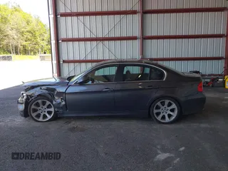 2006 BMW 3 Series 330i with VIN WBAVB33526KR73321, listed as a IAAI auction lot 42569889 with 104,466 mi miles and . Bid and sale history available at DreamBid. Image 14.