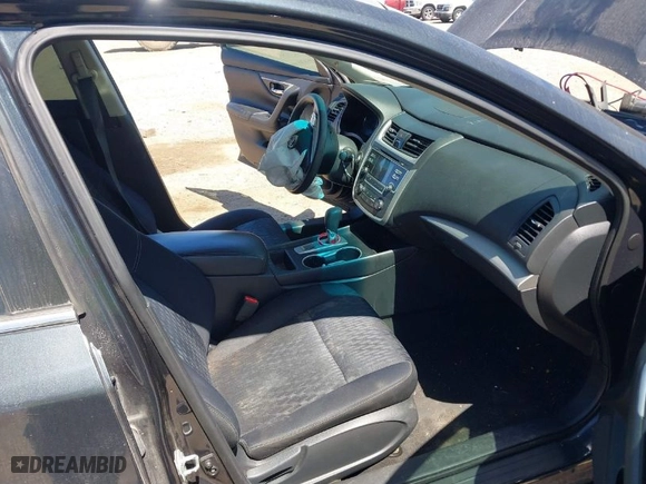 2017 Nissan Altima 2.5 S with VIN 1N4AL3AP3HN366371, listed as a IAAI auction lot 41804040 with 178,776 mi miles. Bid and sale history available at carsss.com. Image 5.
