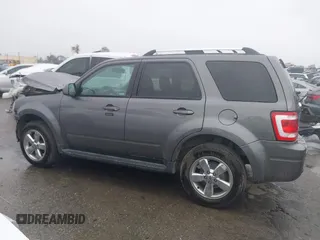 2010 Ford Escape Limited с VIN 1FMCU0EG8AKB81518, выставлен на аукционе IAAI как лот 41725893 с пробегом 142 640 миль миль и . История ставок и продаж доступна на DreamBid. Изображение 15.