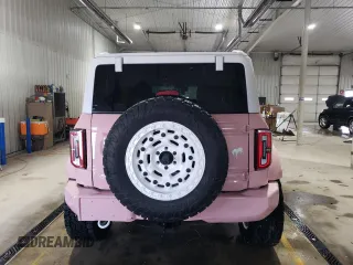 2023 Ford Bronco z VIN 1FMEE5DP3PLB07107, wystawiony jako Copart lot #50701115 z przebiegiem 12 807 mil mil oraz Szkoda całkowita • Salvage title. Historia ofert i sprzedaży dostępna na DreamBid. Obrazek 6.
