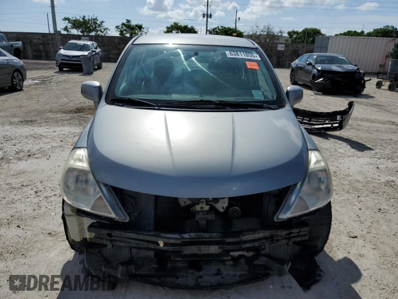 2010 Nissan Versa S с VIN 3N1BC1CP4AL377422, выставлен на аукционе Copart как лот 63811855 с пробегом Не указан миль и Чистый • Clean title. История ставок и продаж доступна на DreamBid. Изображение 5.