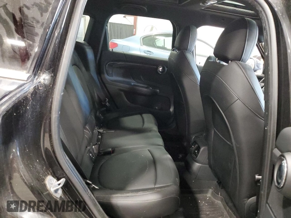 2018 MINI Countryman Cooper S with VIN WMZYT5C39J3E62282, listed as a Copart auction lot 53052945 with 32,103 mi miles and Salvage title. Bid and sale history available at DreamBid. Image 11.