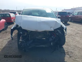 2017 Dodge Grand Caravan SE Plus z VIN 2C4RDGBGXHR655881, wystawiony jako IAAI lot #41738830 z przebiegiem 105 305 mil mil oraz . Historia ofert i sprzedaży dostępna na DreamBid. Obrazek 11.