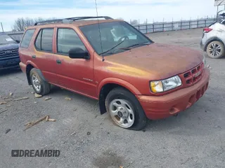 2001 Isuzu Rodeo S with VIN 4S2DM58W514315077, listed as a IAAI auction lot 41784050 with 149,737 mi miles. Bid and sale history available at carsss.com. Image 1.