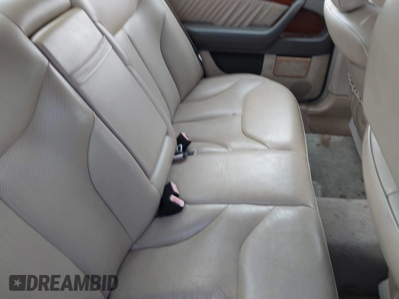 1997 Mercedes-Benz S-Class with VIN WDBGA32G1VA349367, listed as a IAAI auction lot 42079132 with 383,250 mi miles. Bid and sale history available at carsss.com. Image 8.