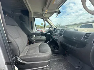 2019 Ram ProMaster Cargo with VIN 3C6TRVNGXKE557103, listed as a Copart auction lot 88736265 with 163,476 mi miles and Clean Title. Bid and sale history available at DreamBid. Image 5.