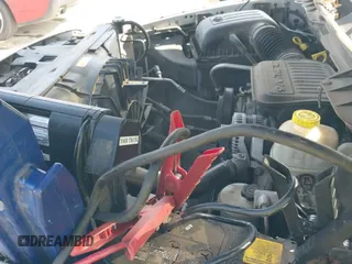 2009 Dodge 1500 ST с VIN 1D3HB16K29J501742, выставлен на аукционе IAAI как лот 41523602 с пробегом 107 191 миль миль и . История ставок и продаж доступна на DreamBid. Изображение 18.