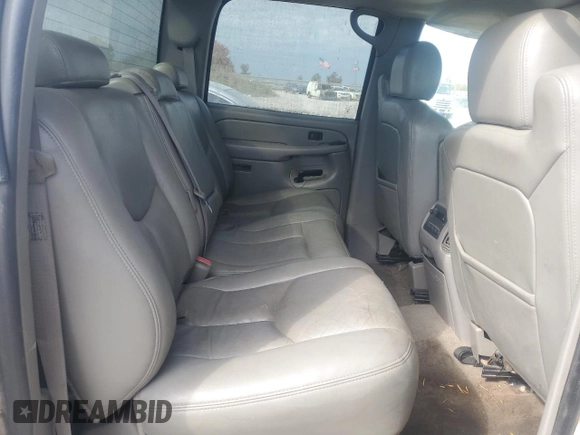 2005 GMC Sierra 1500HD SLT z VIN 1GTGK13U25F895511, wystawiony jako Copart lot #72173084 z przebiegiem 188 070 mil mil oraz Tytuł czysty. Historia ofert i sprzedaży dostępna na DreamBid. Obrazek 10.