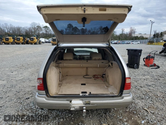 1998 Mercedes-Benz E-Class with VIN WDBJH65F7WA546101, listed as a Copart auction lot 47098945 with 227,453 mi miles and Salvage Title. Bid and sale history available at carsss.com. Image 6.