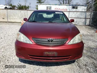 2004 Toyota Camry LE z VIN 4T1BE32K94U284667, wystawiony jako Copart lot #56184025 z przebiegiem 198 929 mil mil oraz Szkoda całkowita • Salvage title. Historia ofert i sprzedaży dostępna na DreamBid. Obrazek 5.