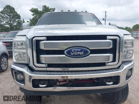 2013 Ford F-250 XL z VIN 1FT7W2BT4DEB27388, wystawiony jako IAAI lot #42244172 z przebiegiem 264 075 mil mil oraz . Historia ofert i sprzedaży dostępna na DreamBid. Obrazek 12.