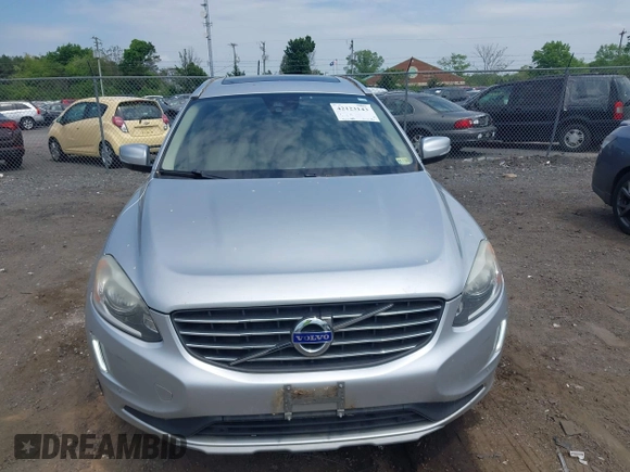 2016 Volvo XC60 T5 Premier with VIN YV4612RK0G2842422, listed as a IAAI auction lot 42123143 with 165,081 mi miles. Bid and sale history available at carsss.com. Image 12.