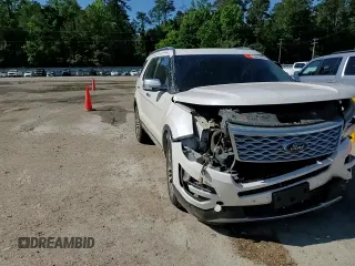 2017 Ford Explorer Platinum с VIN 1FM5K8HT6HGB87448, выставлен на аукционе Copart как лот 55605635 с пробегом 136 626 миль миль и Списание • Salvage title. История ставок и продаж доступна на DreamBid. Изображение 14.