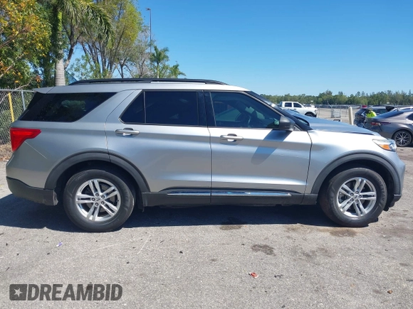 2020 Ford Explorer XLT with VIN 1FMSK7DHXLGC75846, listed as a IAAI auction lot 41779716 with 47,693 mi miles. Bid and sale history available at carsss.com. Image 13.