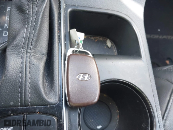 2015 Hyundai Sonata Limited with VIN 5NPE34AF3FH048224, listed as a IAAI auction lot 41857219 with 166,240 mi miles and . Bid and sale history available at carsss.com. Image 11.