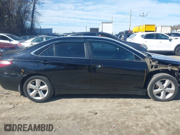 2017 Toyota Camry XLE with VIN 4T1BF1FK9HU272083, listed as a IAAI auction lot 41744530 with 152,458 mi miles. Bid and sale history available at carsss.com. Image 14.