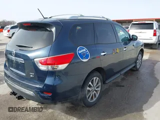2015 Nissan Pathfinder Platinum with VIN 5N1AR2MM3FC688114, listed as a IAAI auction lot 41728757 with 102,925 mi miles and . Bid and sale history available at DreamBid. Image 4.