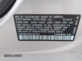 2014 Volkswagen Passat SEL Premium z VIN 1VWCN7A34EC091762, wystawiony jako IAAI lot #41769129 z przebiegiem 106 779 mil mil oraz . Historia ofert i sprzedaży dostępna na DreamBid. Obrazek 9.